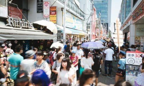 宗教 勧誘 街頭 路上
