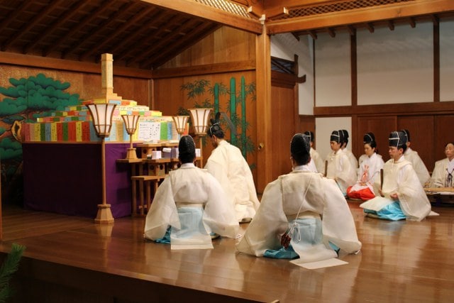 大本教 危険 芸能人