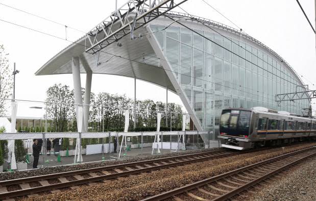 祈りの杜 福知山線列車事故現場